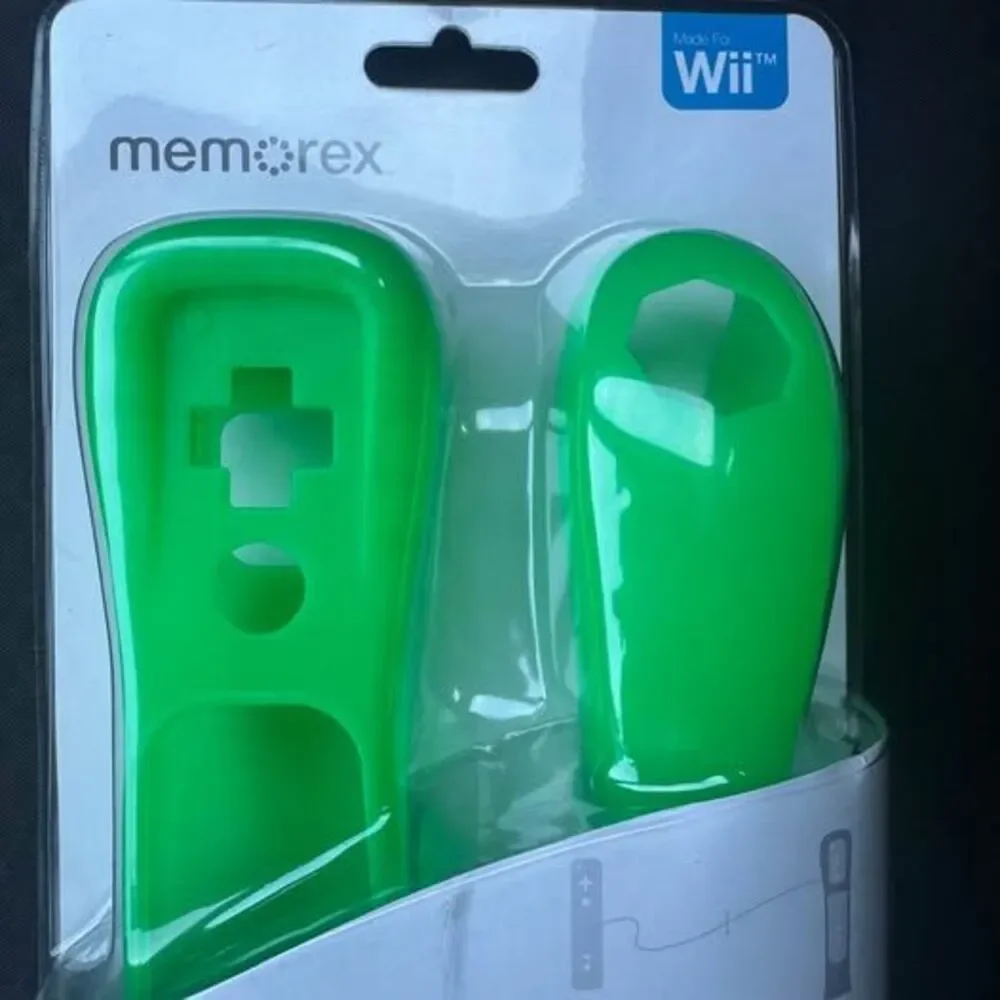 Wii Memorex Remote Nunchuk Sleeves Lime Green Games Protection Grip Silicone New